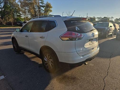 Moonlight White 2015 Nissan Rogue SL