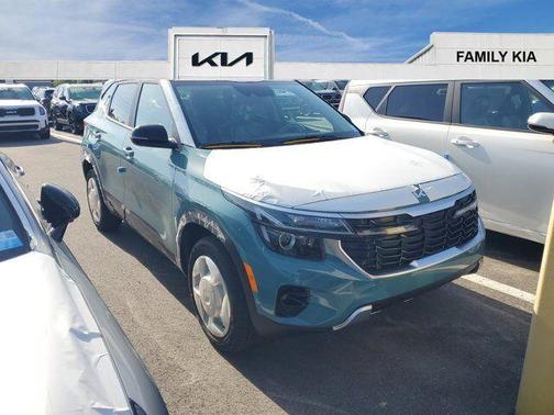 2025 Kia Seltos S