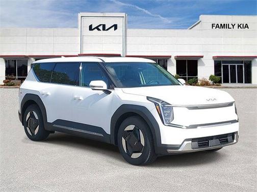 2026 Kia EV9 Light Long Range