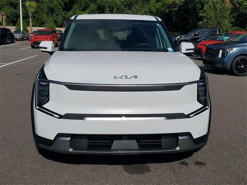 2026 Kia EV9 Light Long Range