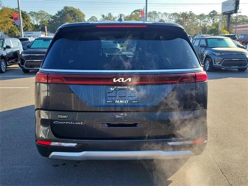 2022 Kia Carnival LXS