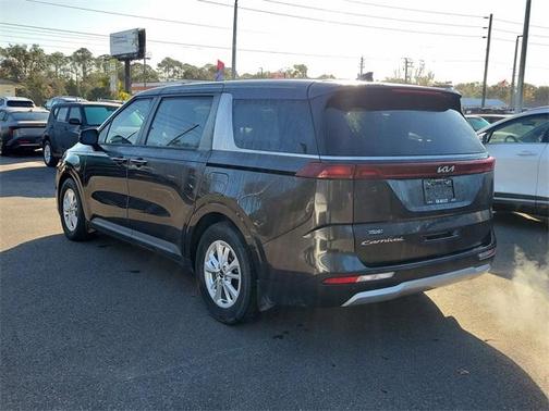 2022 Kia Carnival LXS