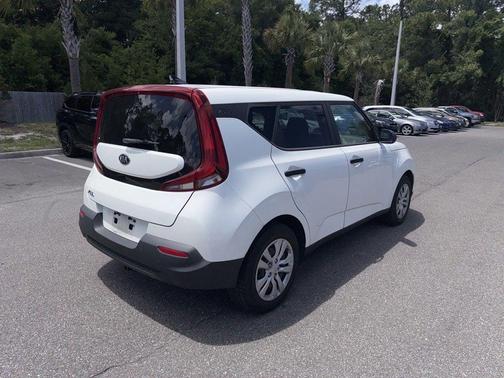 Snow White Pearl 2021 Kia Soul LX