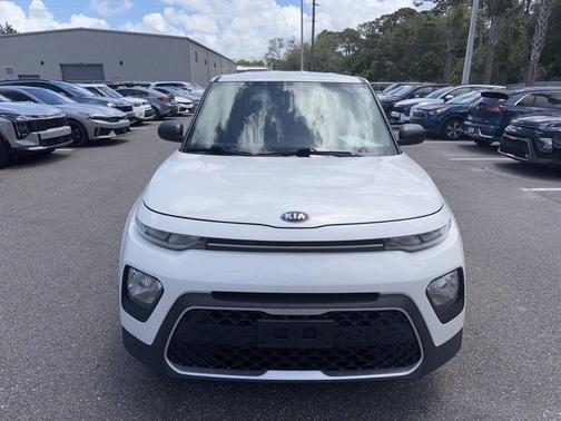 Snow White Pearl 2021 Kia Soul LX