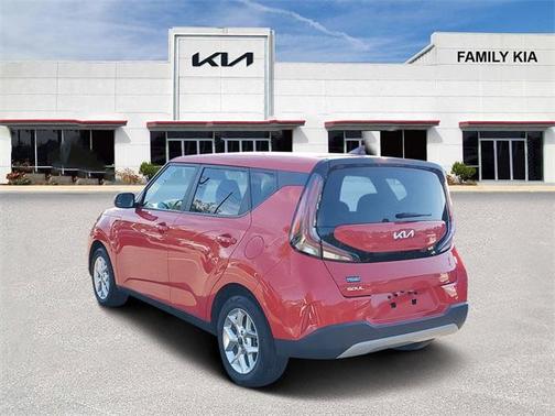 2023 Kia Soul LX