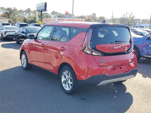 2023 Kia Soul LX