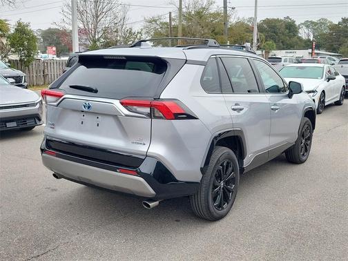 2023 Toyota RAV4 Hybrid SE