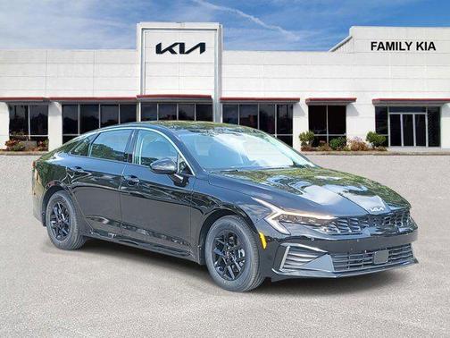 2025 Kia K5 LXS