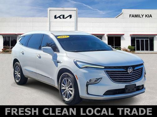 2022 Buick Enclave Essence