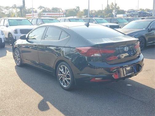 2019 Hyundai ELANTRA Limited