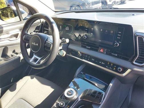 2024 Kia Sportage Hybrid LX