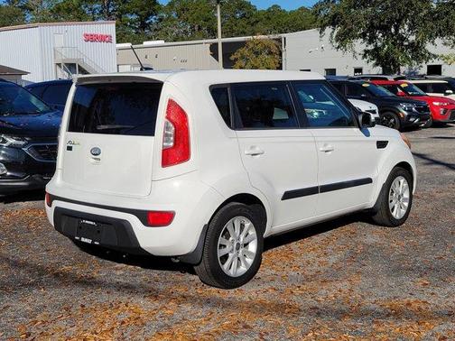 2013 Kia Soul +