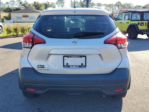 2018 Nissan Kicks S