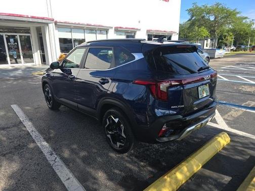 2025 Kia Seltos EX