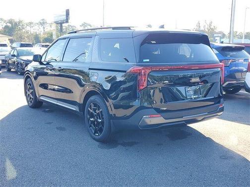 2026 Kia Carnival SX