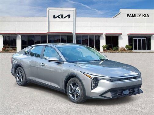 2025 Kia K4 LXS
