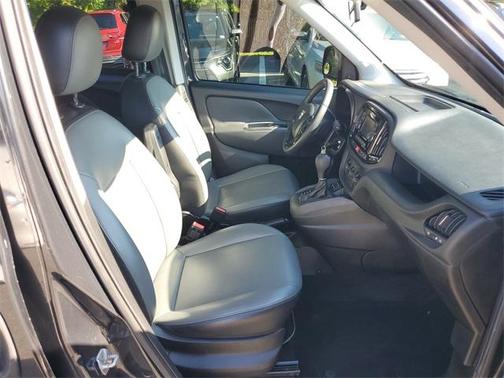 2018 RAM ProMaster City Tradesman SLT