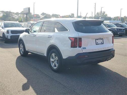 2022 Kia Sorento LX