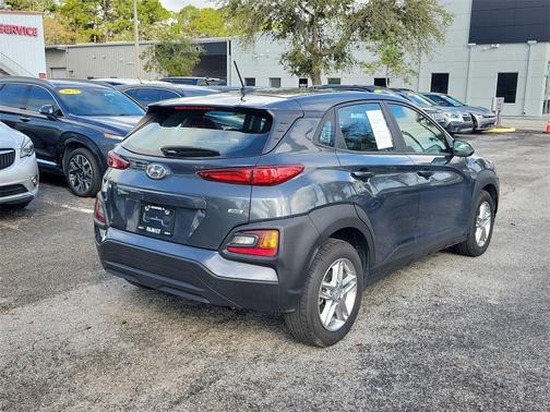 2021 Hyundai KONA SE