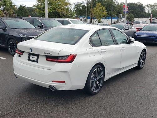 2023 BMW 330e 330e