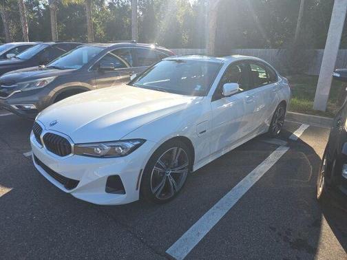2023 BMW 330e 330e