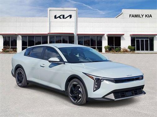 2025 Kia K4 EX