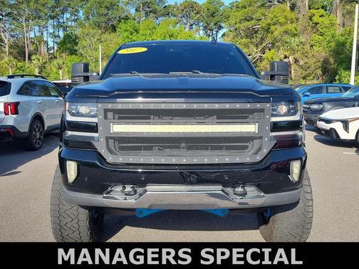 2017 Chevrolet Silverado 1500 High Country