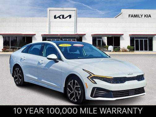 Snow White Pearl 2025 Kia K5 EX