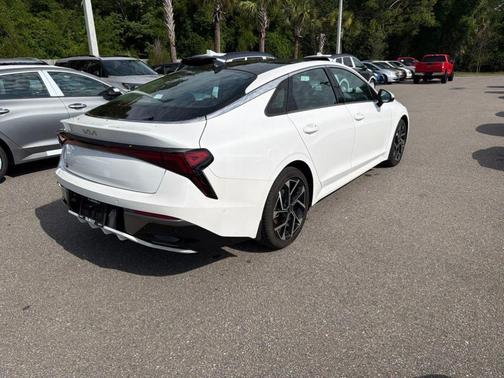 Snow White Pearl 2025 Kia K5 EX