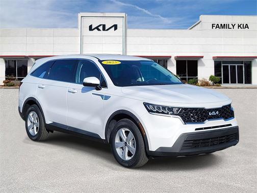 2023 Kia Sorento LX