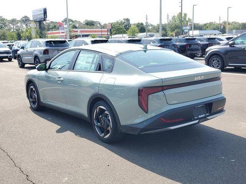 2025 Kia K4 EX