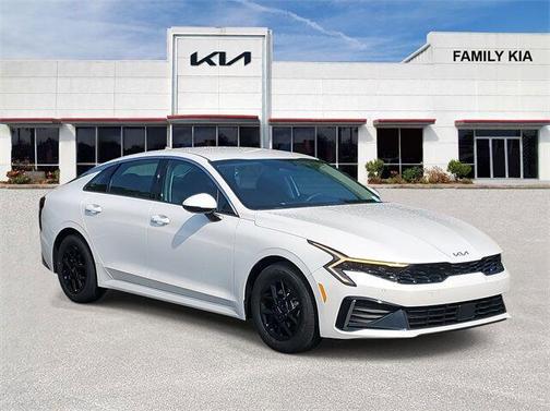 2026 Kia K5 LXS
