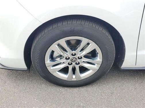 2023 Toyota Sienna Limited