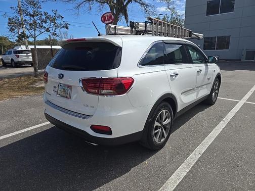 2020 Kia Sorento LX