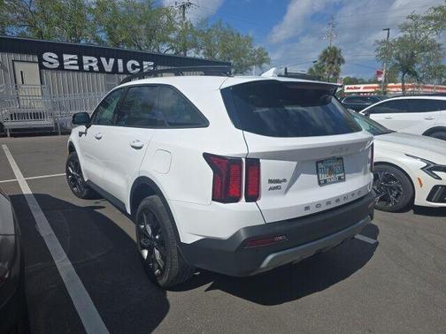 2022 Kia Sorento X-Line EX
