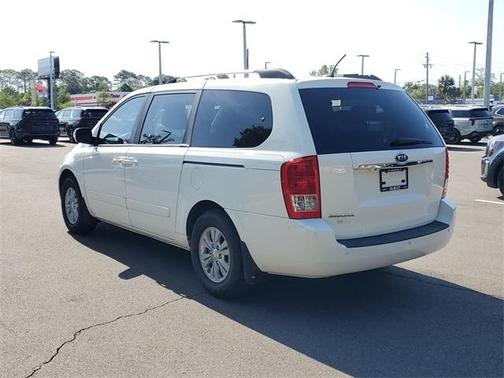2012 Kia Sedona LX