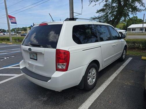 2012 Kia Sedona LX