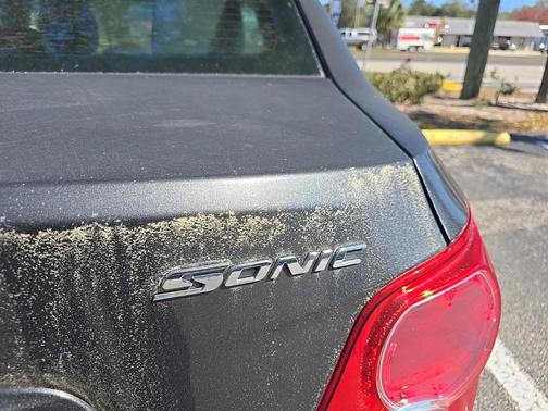 2016 Chevrolet Sonic LS