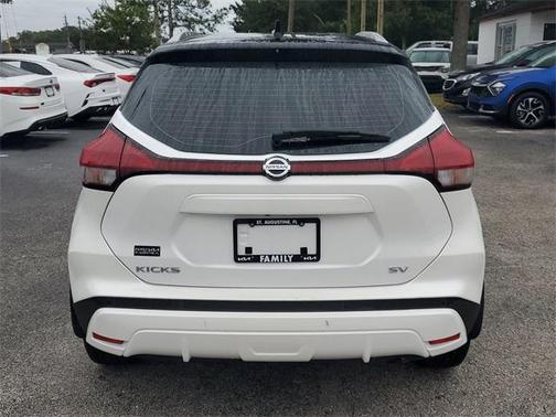 2021 Nissan Kicks SV