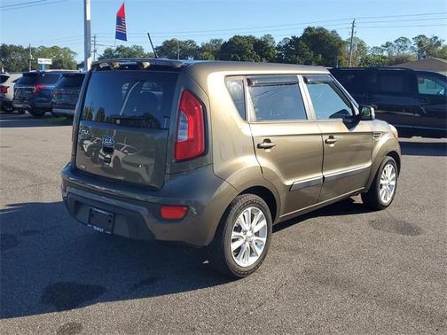 2012 Kia Soul +