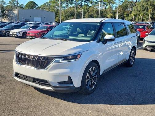 2024 Kia Carnival EX