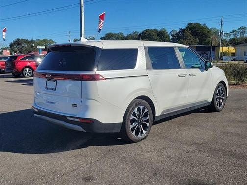 2024 Kia Carnival EX