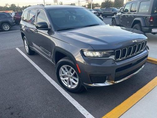 2023 Jeep Grand Cherokee L Laredo 4x4