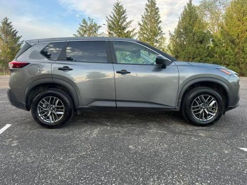 Gun Metallic 2023 Nissan Rogue S