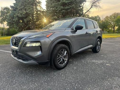 Gun Metallic 2023 Nissan Rogue S