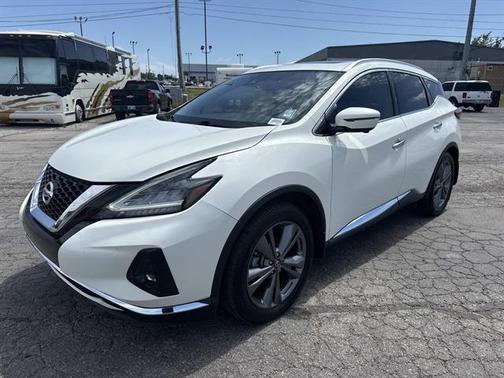White 2020 Nissan Murano Platinum