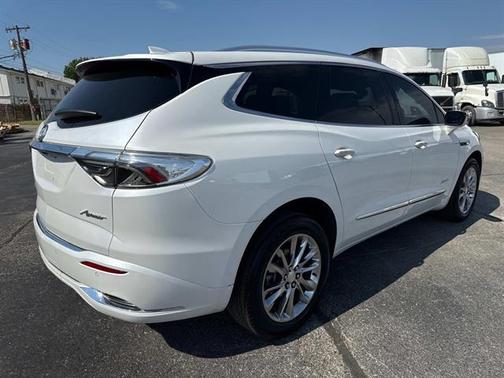 2022 Buick Enclave Avenir