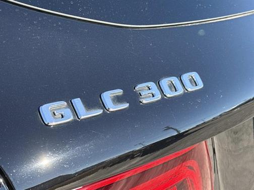 2021 Mercedes-Benz GLC 300 Base 4MATIC