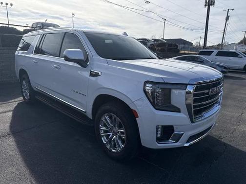 2022 GMC Yukon XL SLT
