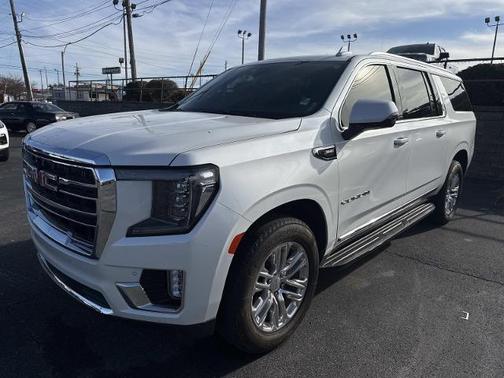 2022 GMC Yukon XL SLT